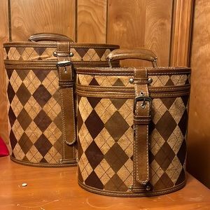 Argyle vintage style containers